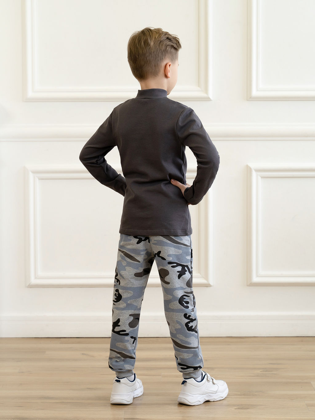 Джемперводолазка серая