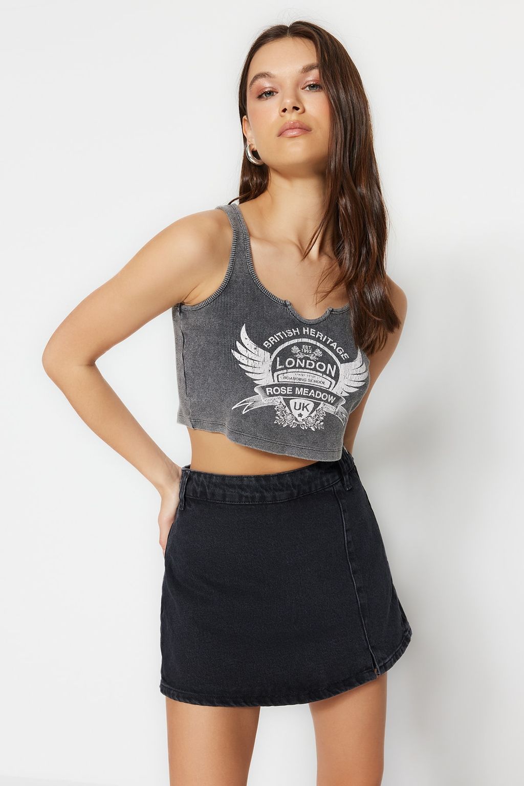 Siyah Y?rtmacl? Denim Sort Etek TWOSS23SR00091