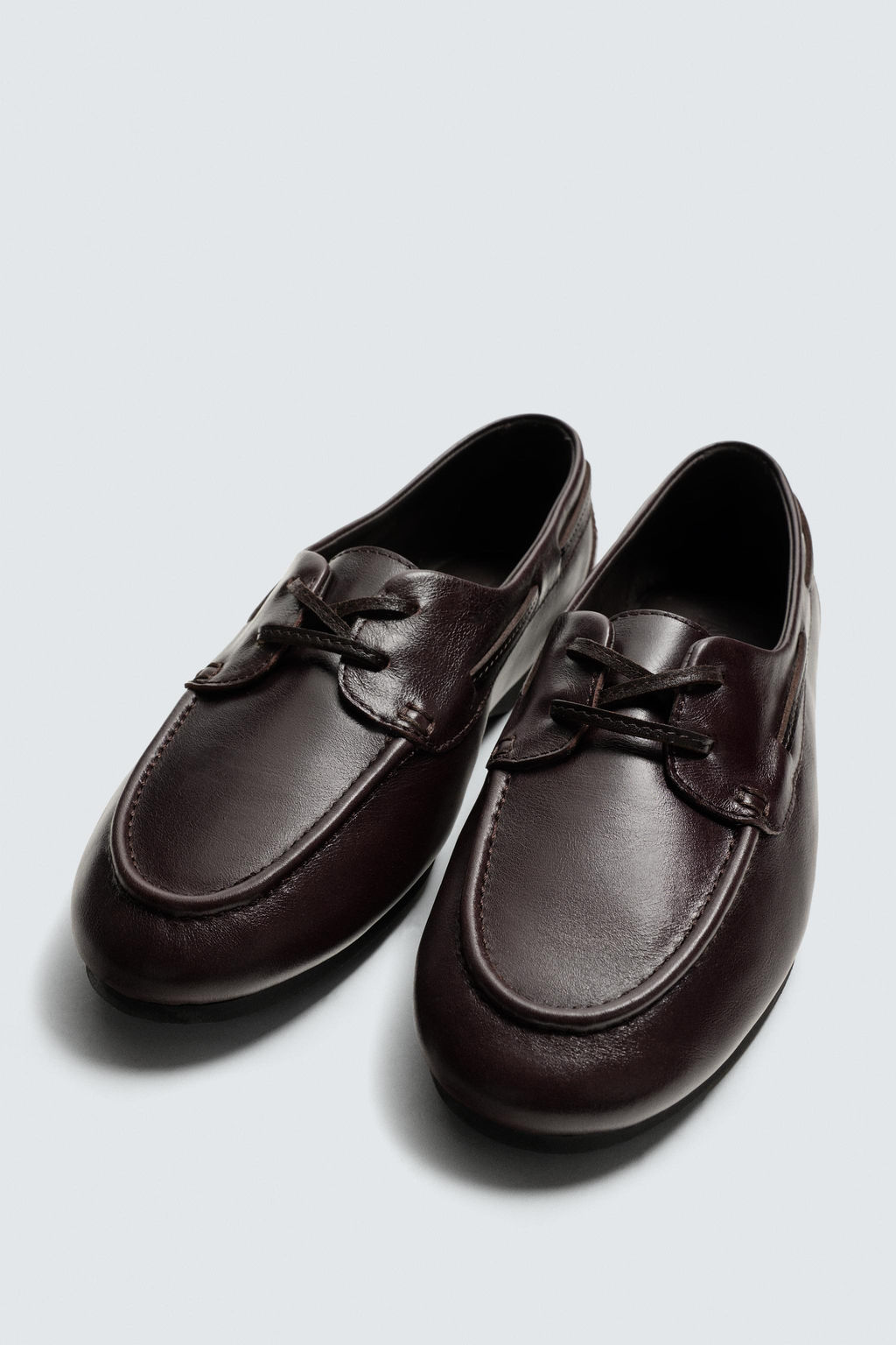 LEATHER DECK SHOES WITH VIBRAM® SOLE AARON LEVINE X ZARA