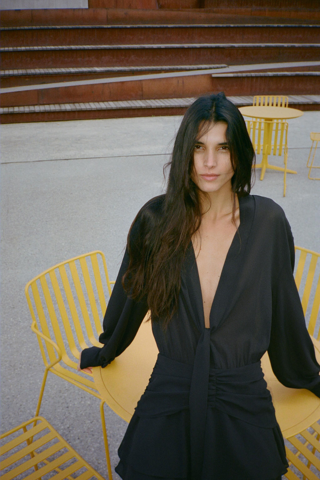 SHORT FLOWING DRESS WITH RUFFLES - Zara фото 2