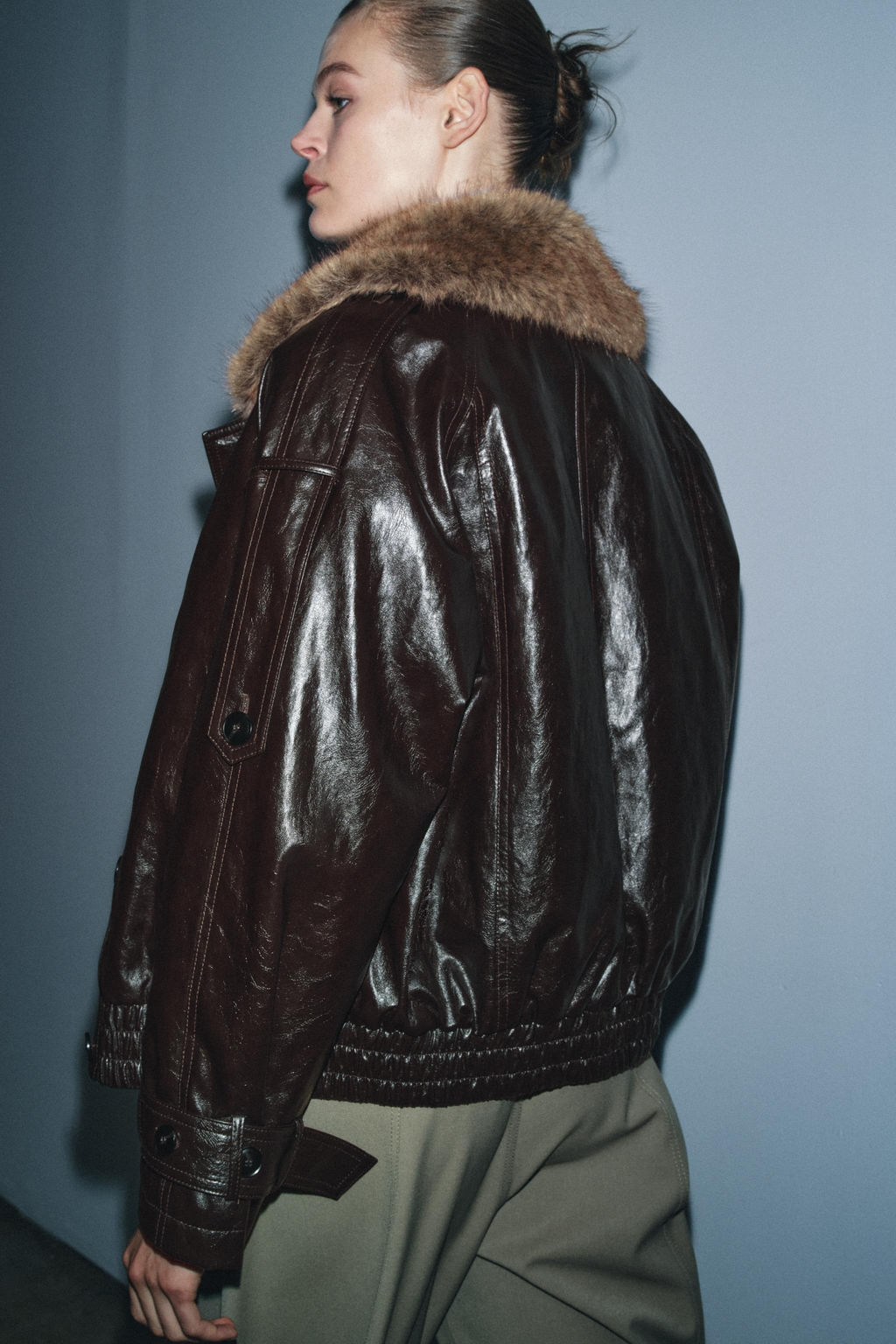 SHINY FAUX FUR COLLAR JACKET ZW COLLECTION - Zara фото 5