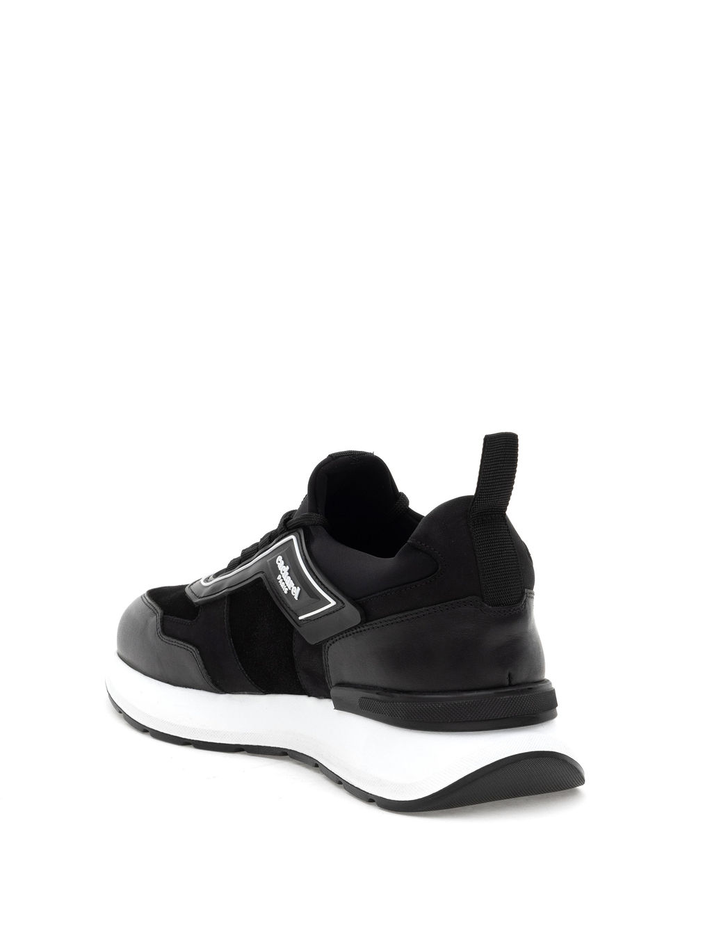 Черная повседневная обувь