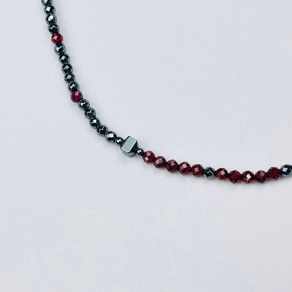 Колье из Граната и Гематита 42 см +