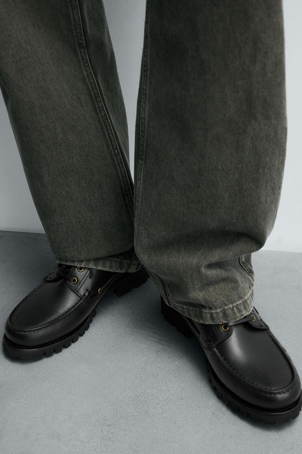 ZAPATO N?UTICO PIEL / Negro - Zara фото 3