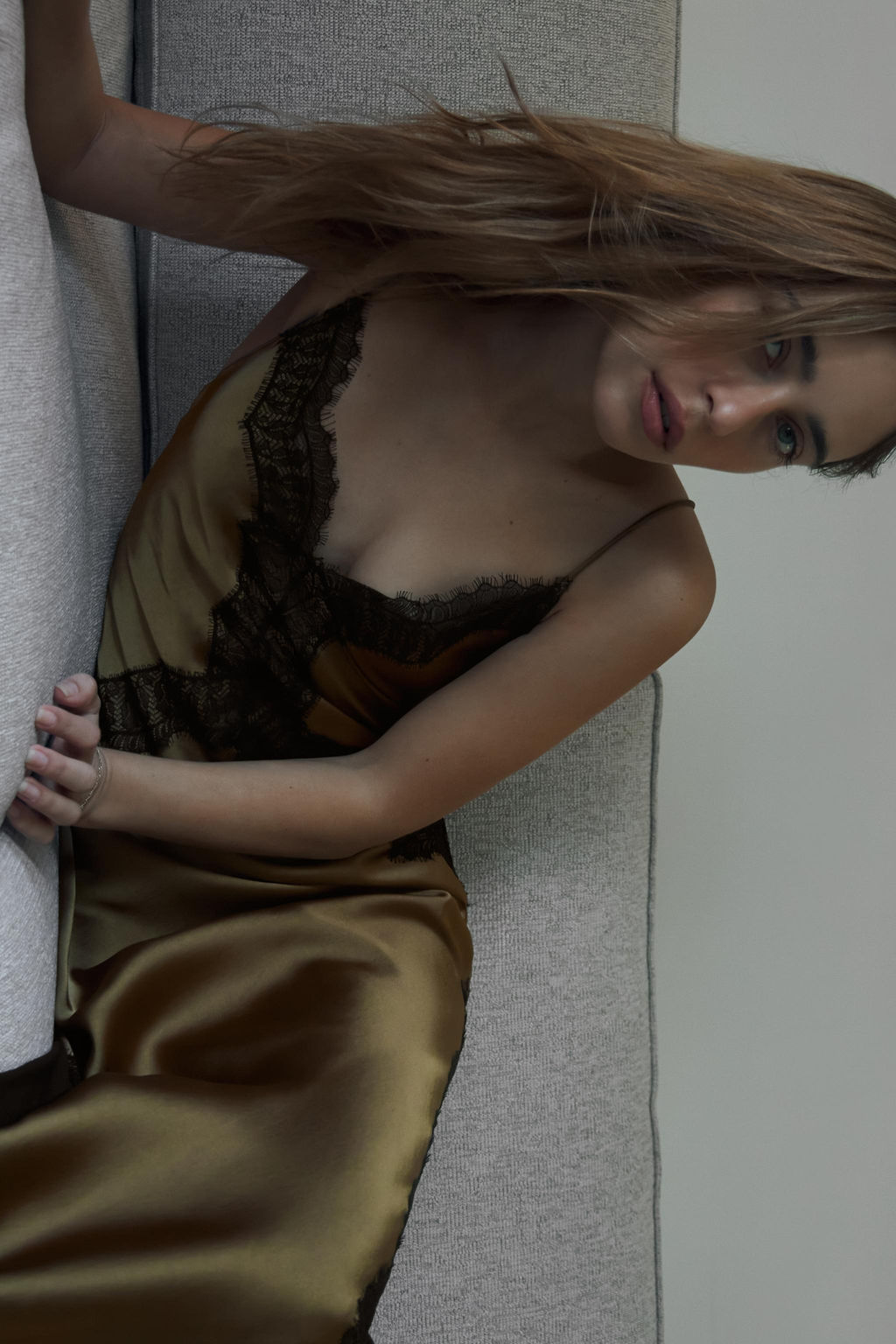 SATIN AND LACE COMBINED DRESS - Zara фото 3