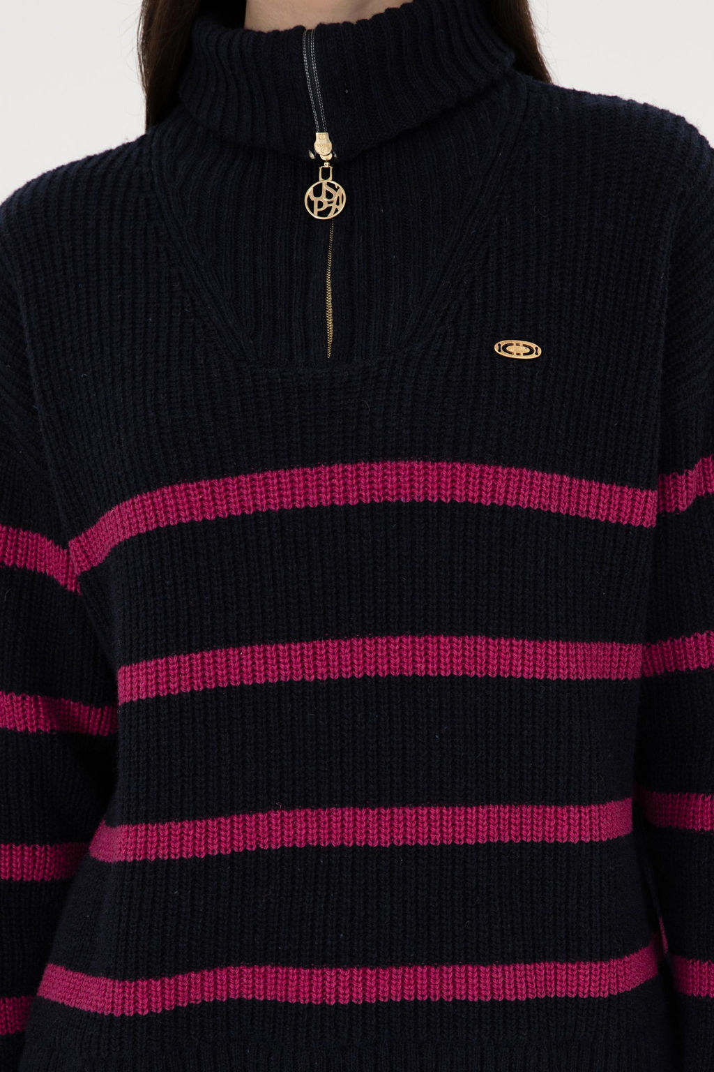 Женский темно-синий свитер с v-образным вырезом Неожиданная скидка в корзине - U.s. polo assn фото 6