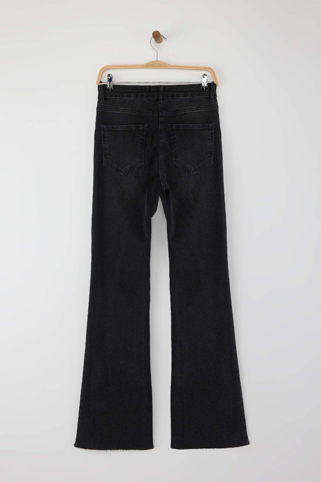 Siyah Y?rtmac Paca Detayl? Yuksek Bel Orta Esnek Flare Smoke Ispanyol Paca Jeans TWOAW26JE00022