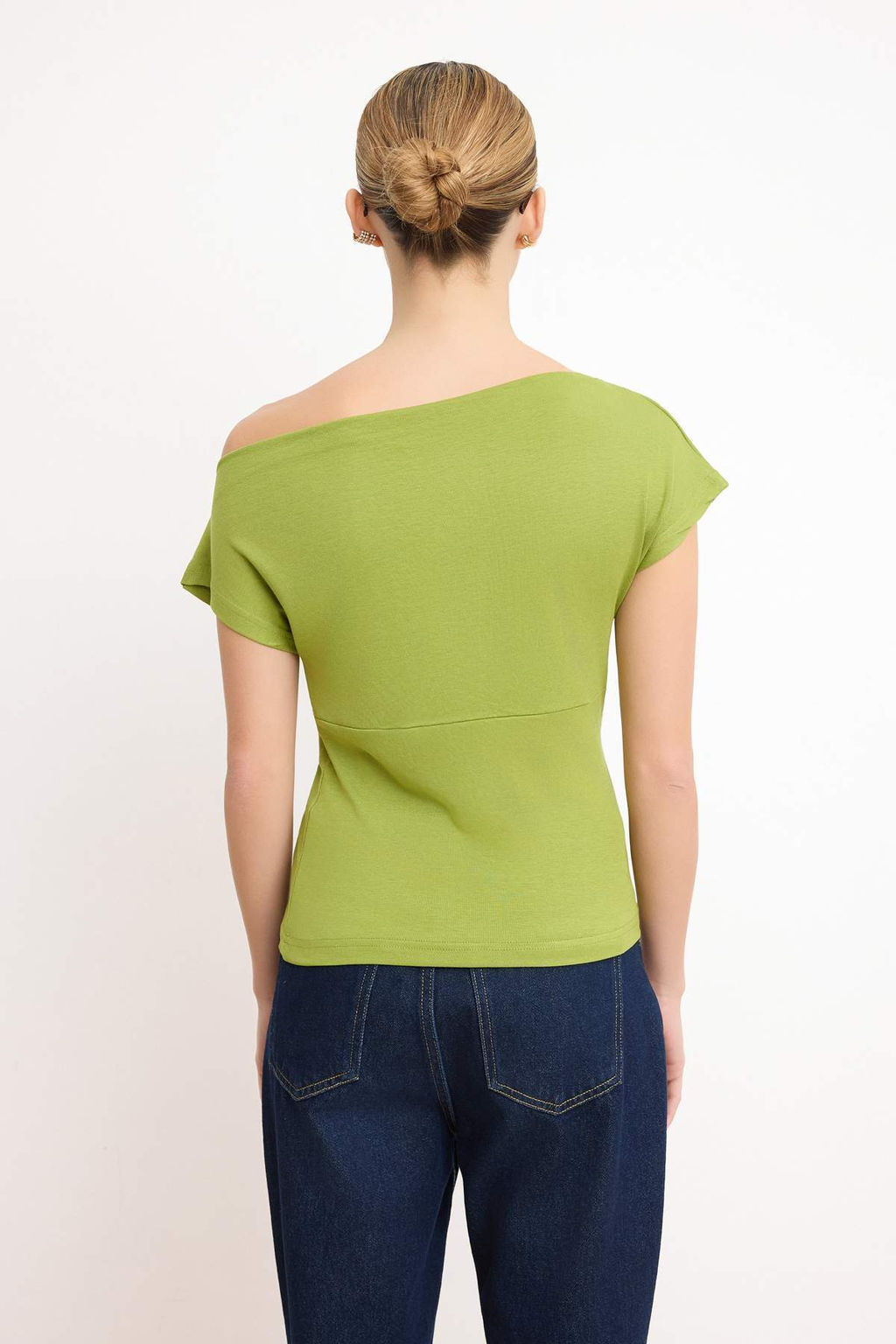 Siyah Fitted/Vucuda Oturan Asimetrik Yaka Kolsuz Yumusak Orme Bluz TWOSS26BZ00360 - Trendyolmilla фото 10