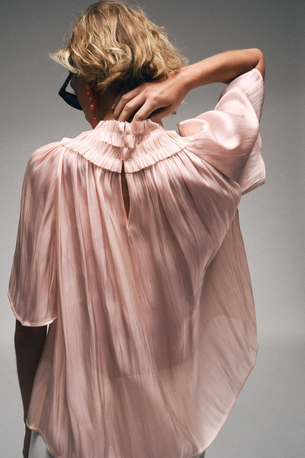 BLUSA EFECTO BRILLO / Rosa pastel - Zara фото 3