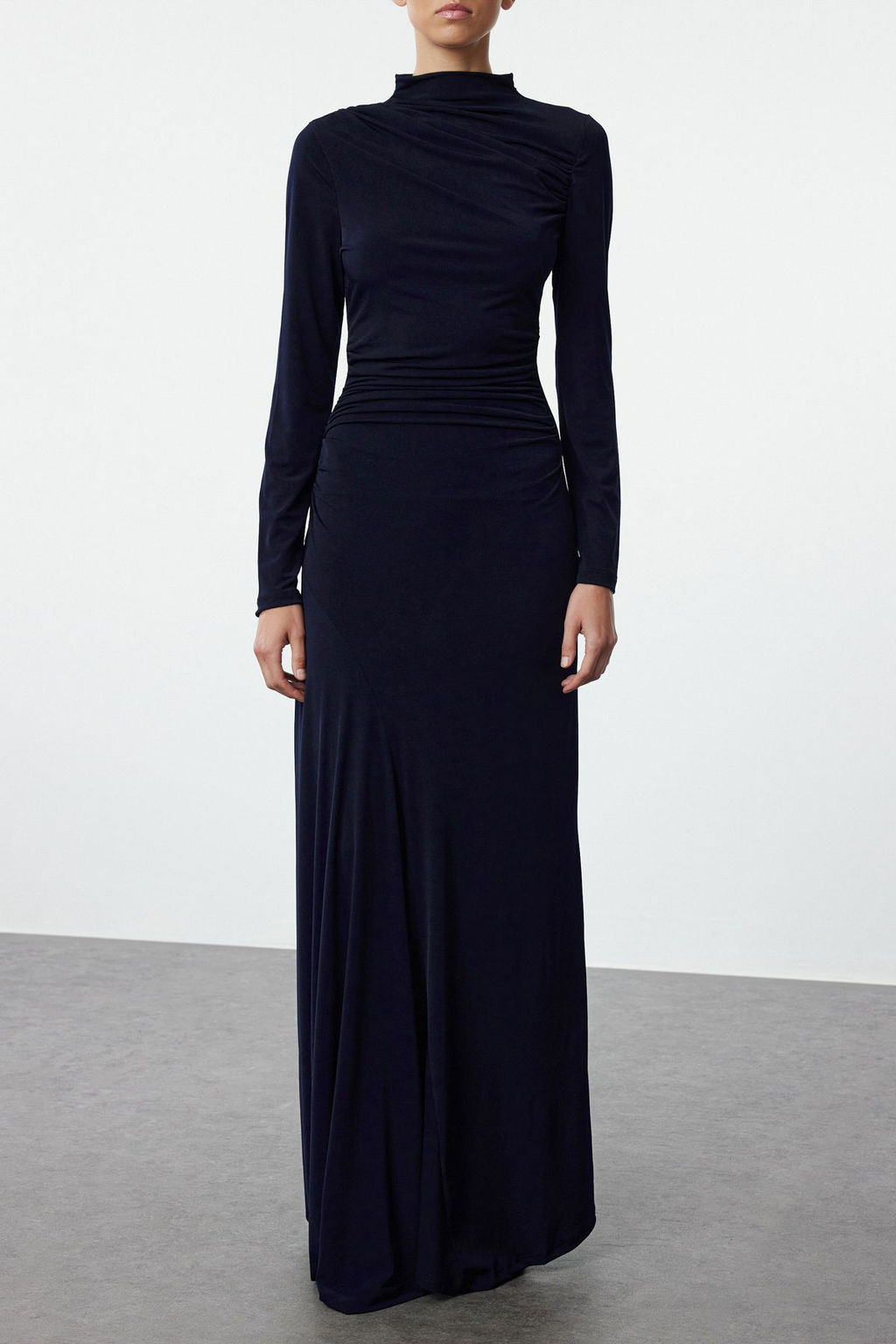 TRENDYOLMILLA Lacivert Fitted/Vucuda Oturan Dik Yaka Uzun Kollu Esnek Maxi Orme Elbise TWOAW25EL00099  фото 8