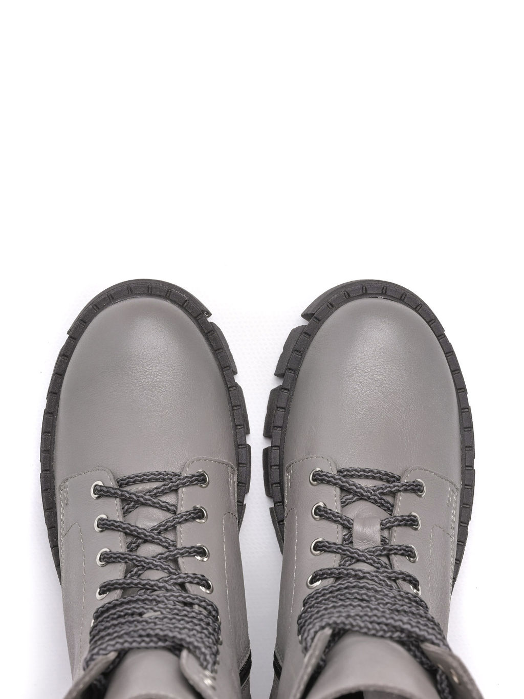 Ботинки Ионесси