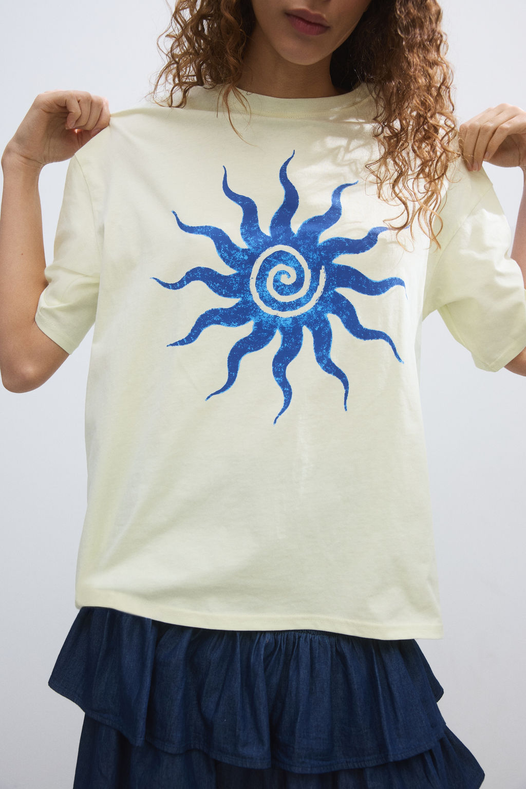 Camiseta oversize con motivo estampado - H&m фото 11