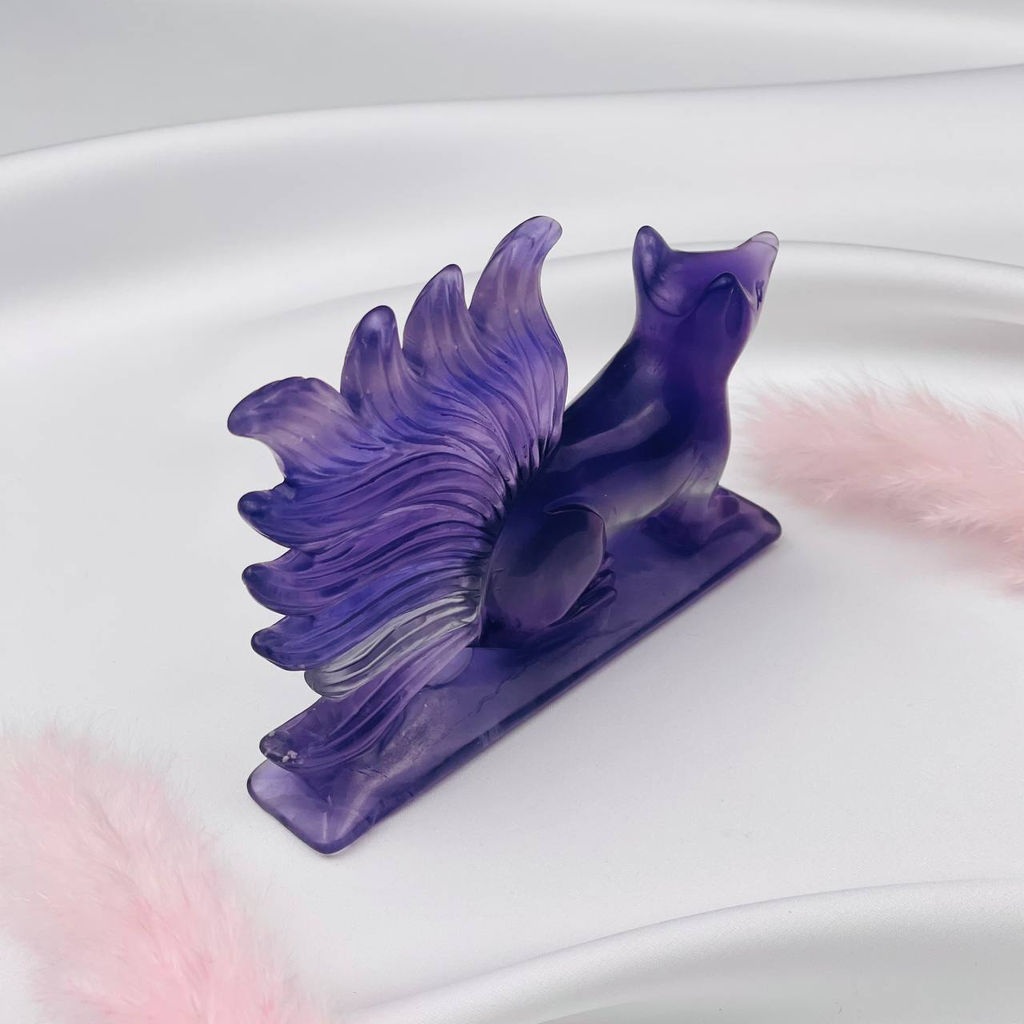 Статуэтка резная Лиса "Кицунэ" из Флюорита