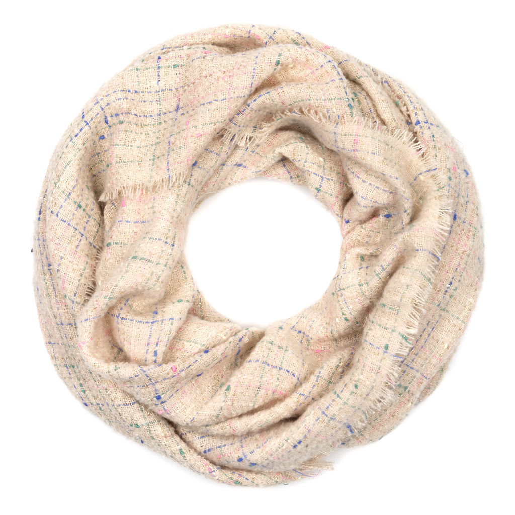 Палантин белый с люрексовой и буклированной нитями