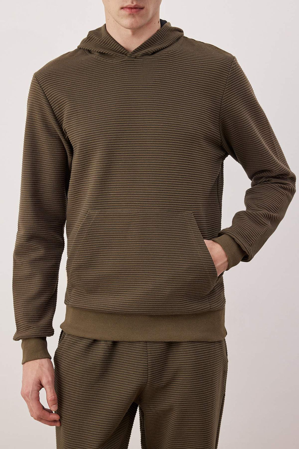 Lacivert Regular/Normal Kesim Kapusonlu Dokulu Sweatshirt TMNAW26SW00068 - Trendyolmilla фото 18