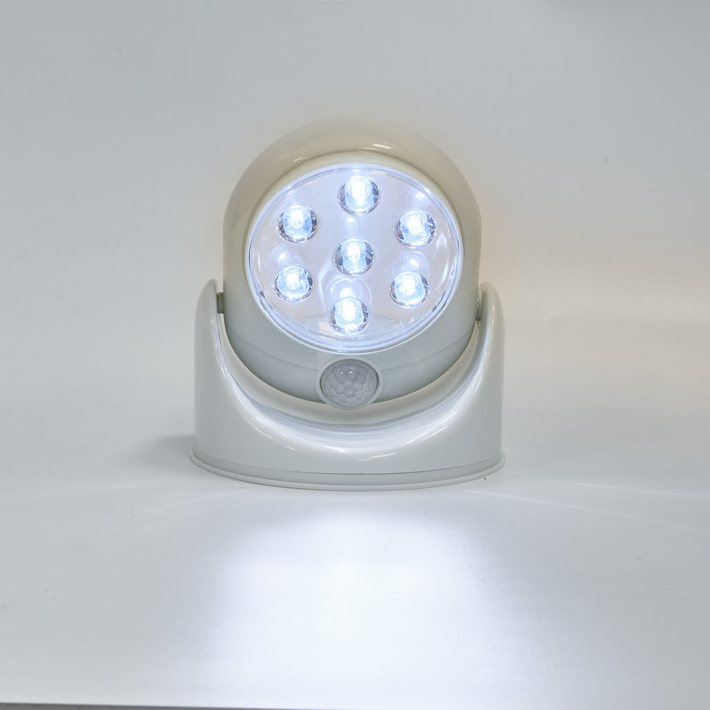ULK-N21 SENSOR WHITE Светодиодный светильник накладной, с датчиком движения. На батарейках 4АА (не в комплекте). Белый. ТМ Uniel. - Volpe фото 9