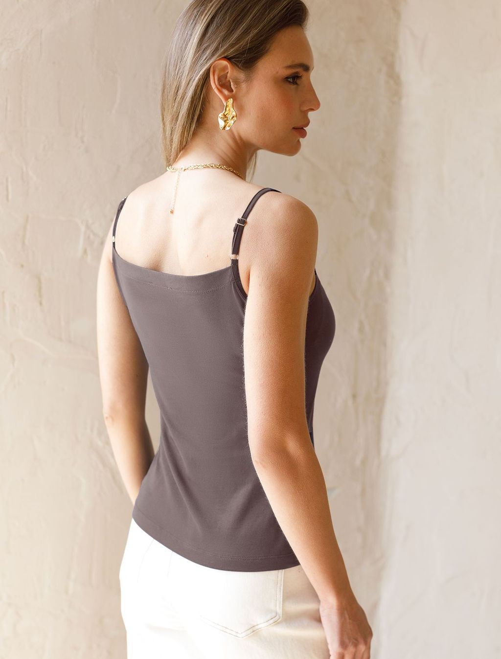Топ с V-вырезом на регулируемых бретелях эластичный из премиального хлопка - Vilatte фото 3
