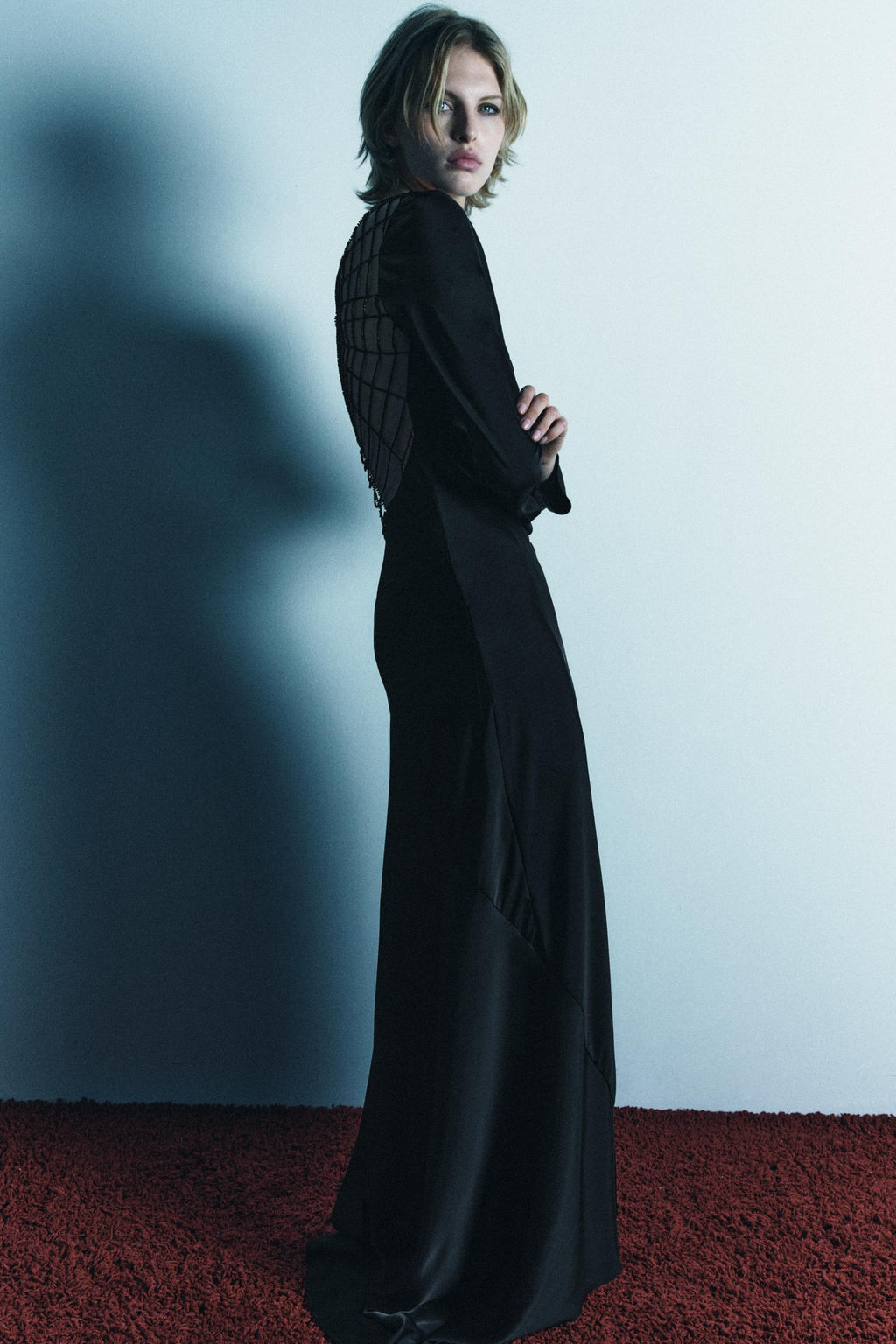 LIMITED EDITION SATIN DRESS WITH SPIDERWEB BACK - Zara фото 4