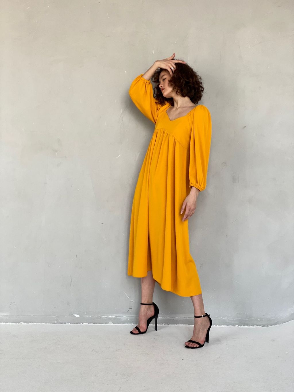 Платье-миди с пышными рукавами в цвете манго - Martichelli фото 13