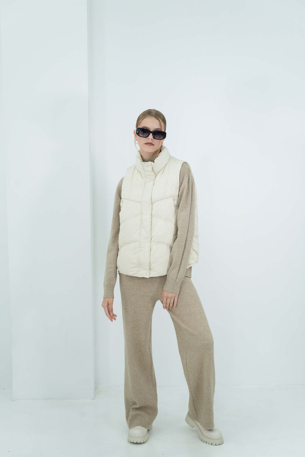 Жилетка Маконс (молочный)