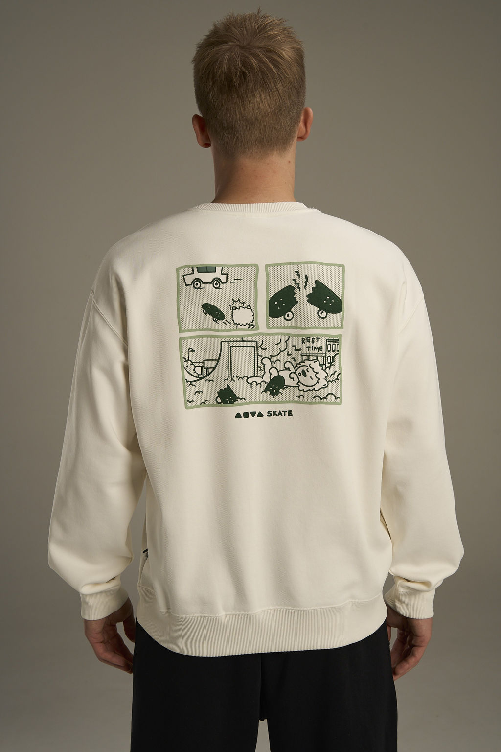 Свитшот утепленный Белый