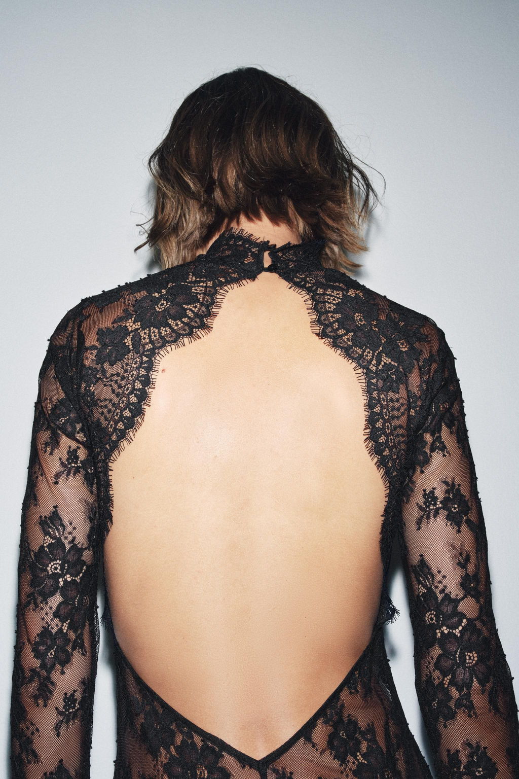 LACE DRESS WITH LOW BACK - Zara фото 6