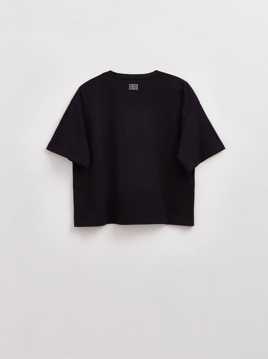 CONTE Свободная футболка из хлопка с рисунком Born in love LD 2675 black-expensive - Conte elegant фото 5