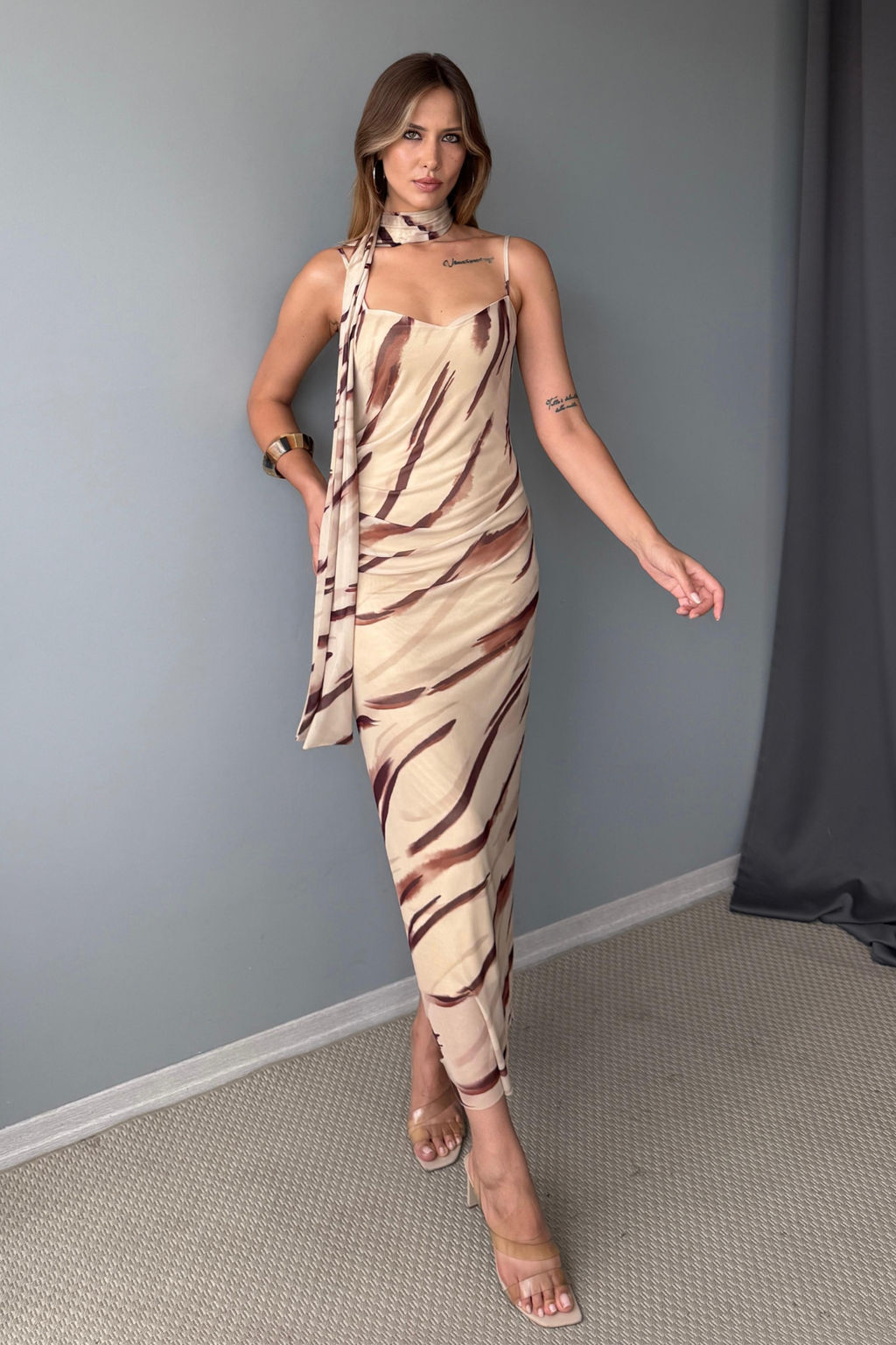 Yesil Fular Detayl? Tul Maxi Orme Elbise TPRSS25EL00314 - Trendyolmilla фото 15