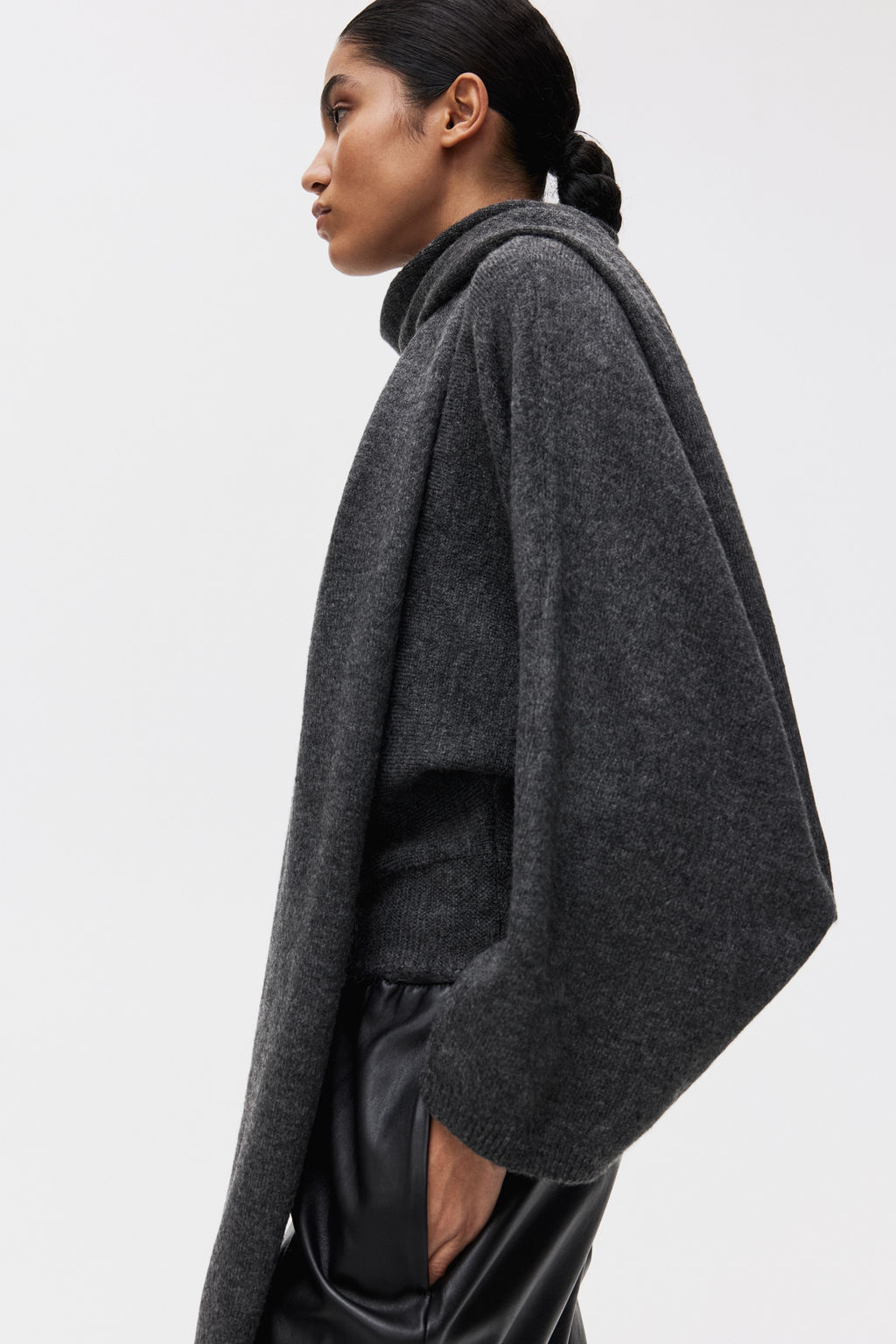 Jersey oversize con detalle de bufanda - H&m фото 2