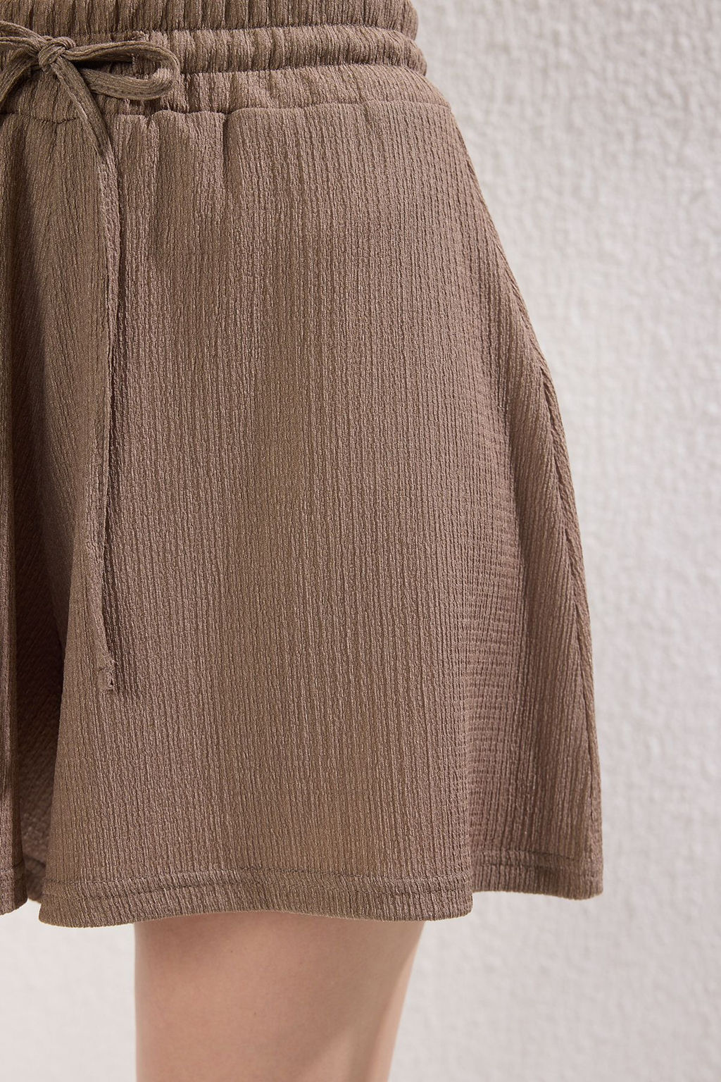 Siyah-Vizon Burumcuk Relaxed/Rahat Kal?p K?sa Esnek Orme Sort & Bermuda TWOSS25SR00087
