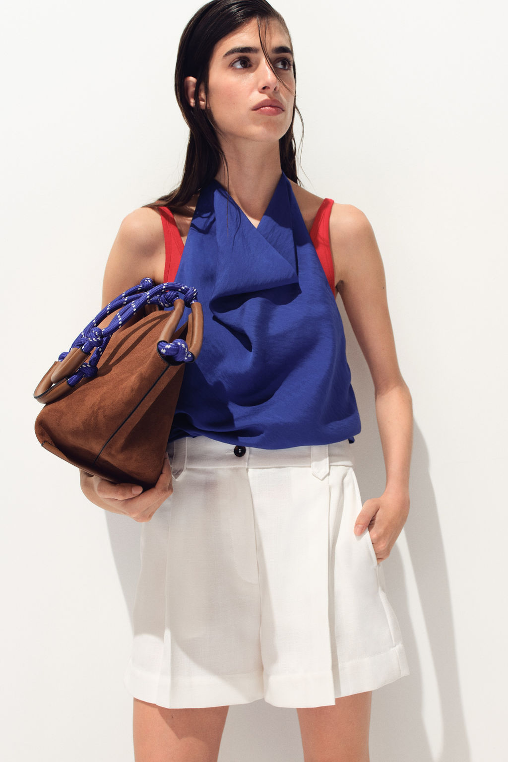 Pantal?n corto con pliegues - H&m фото 3