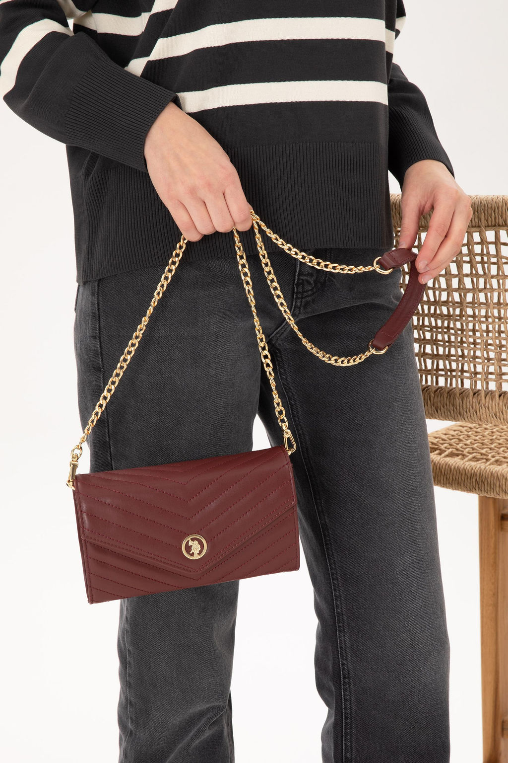 Женская сумка через плечо бордового цвета с ремешком-цепочкой Неожиданная скидка в корзине - U.s. polo assn фото 2