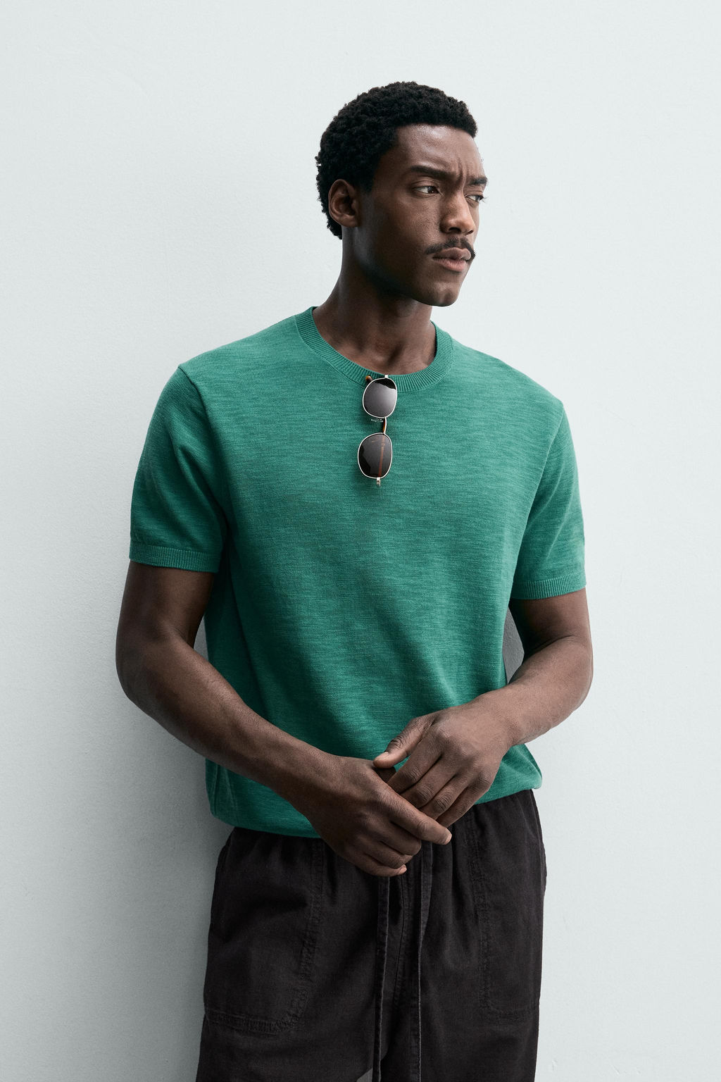 CAMISETA PUNTO REGULAR FIT / Verde