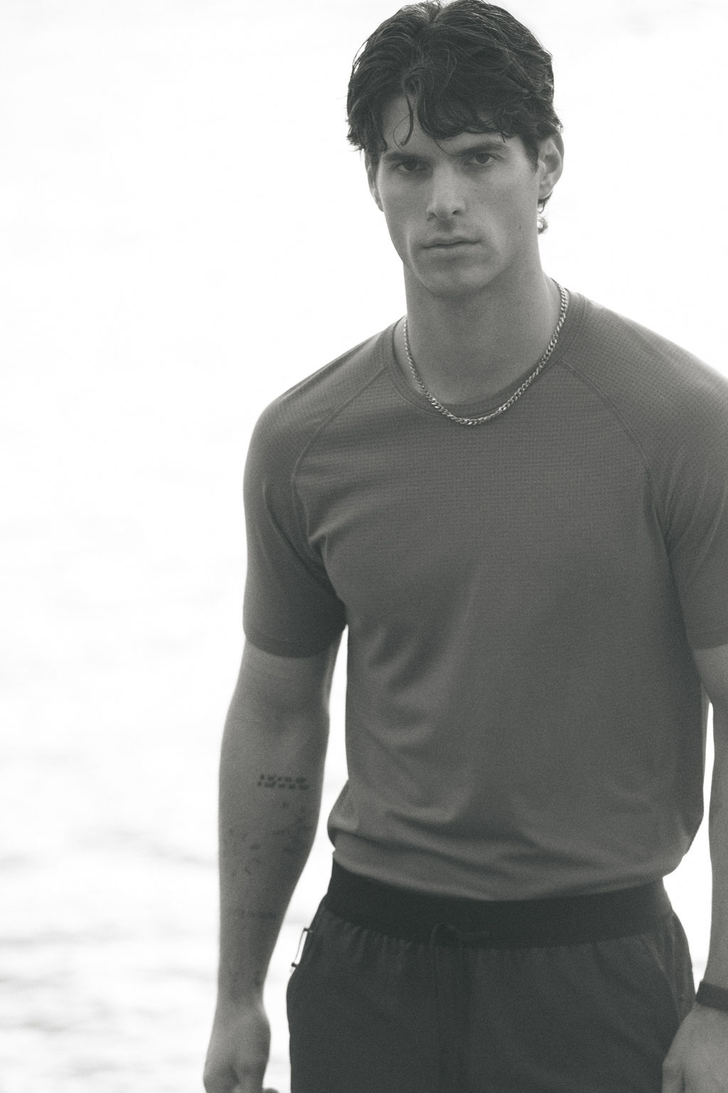 Camiseta de deporte con DryMove Muscle Fit - H&m фото 13