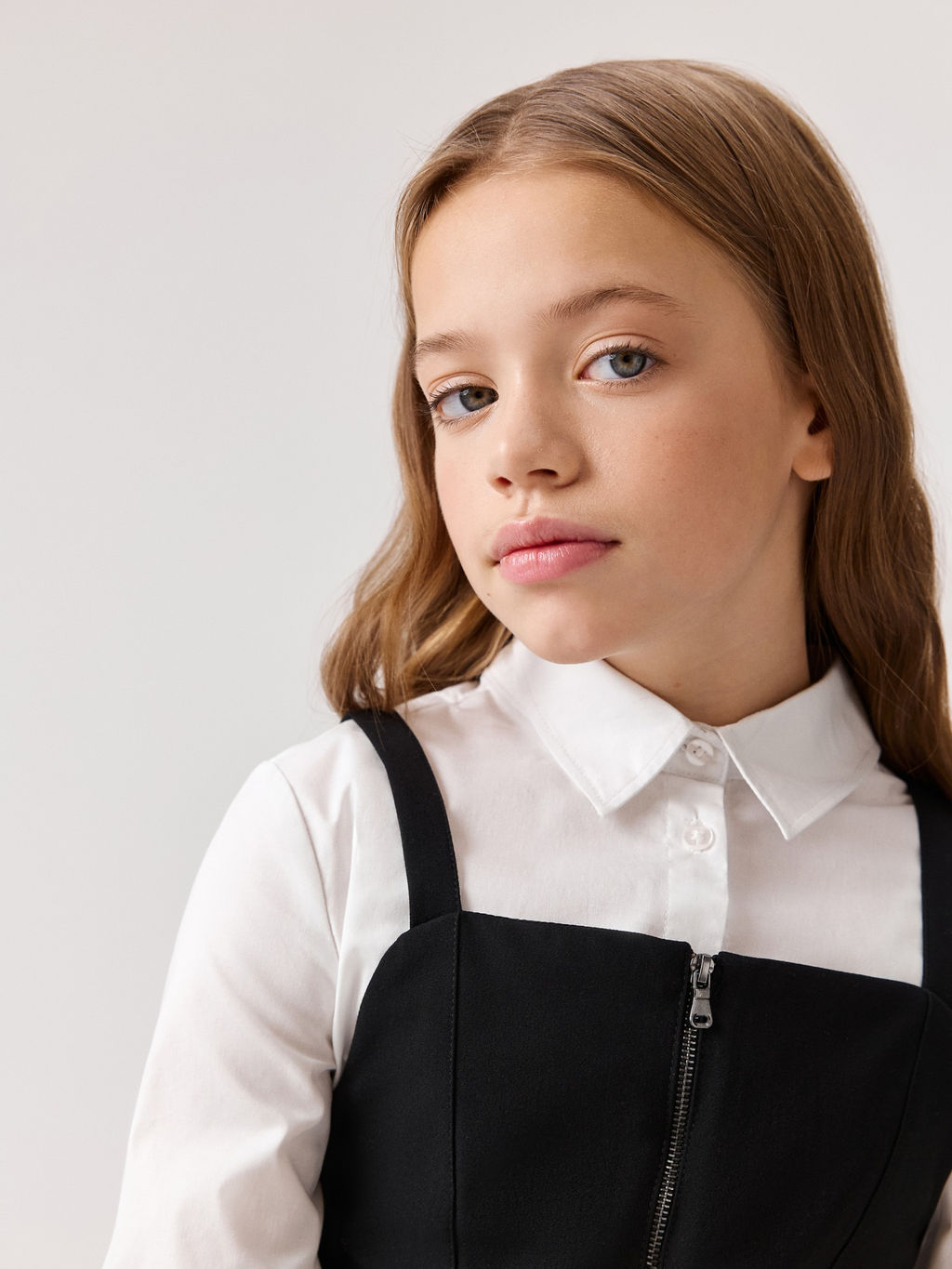 ACOOLA / Жилет детский для девочек Sumah черный  фото 6