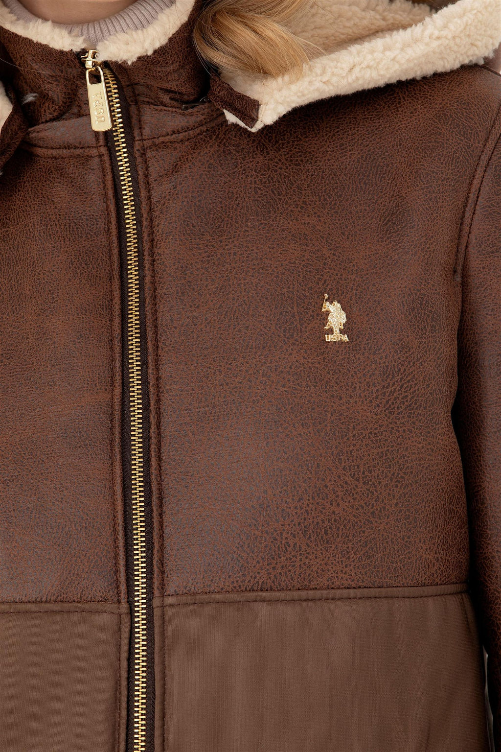 Женская светло-коричневая кожаная куртка - U.s. polo assn фото 7