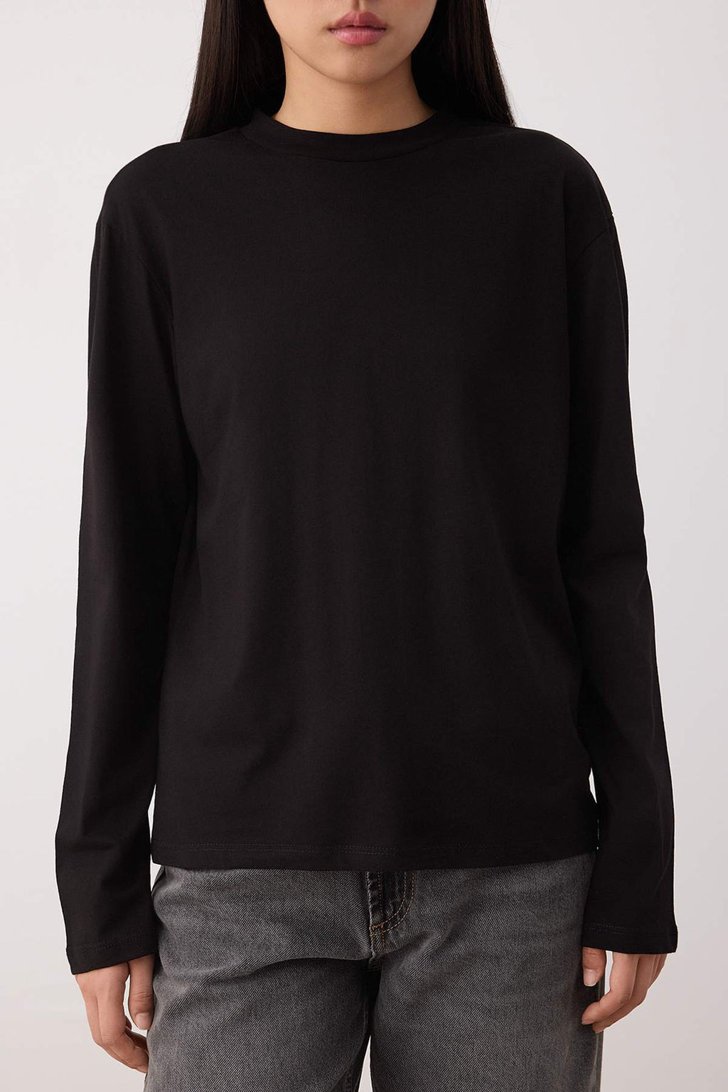 Siyah-Beyaz 2li Paket %100 Pamuk Regular Kal?p Uzun Kollu Dik Yaka Orme T-Shirt TWOAW26TS00006