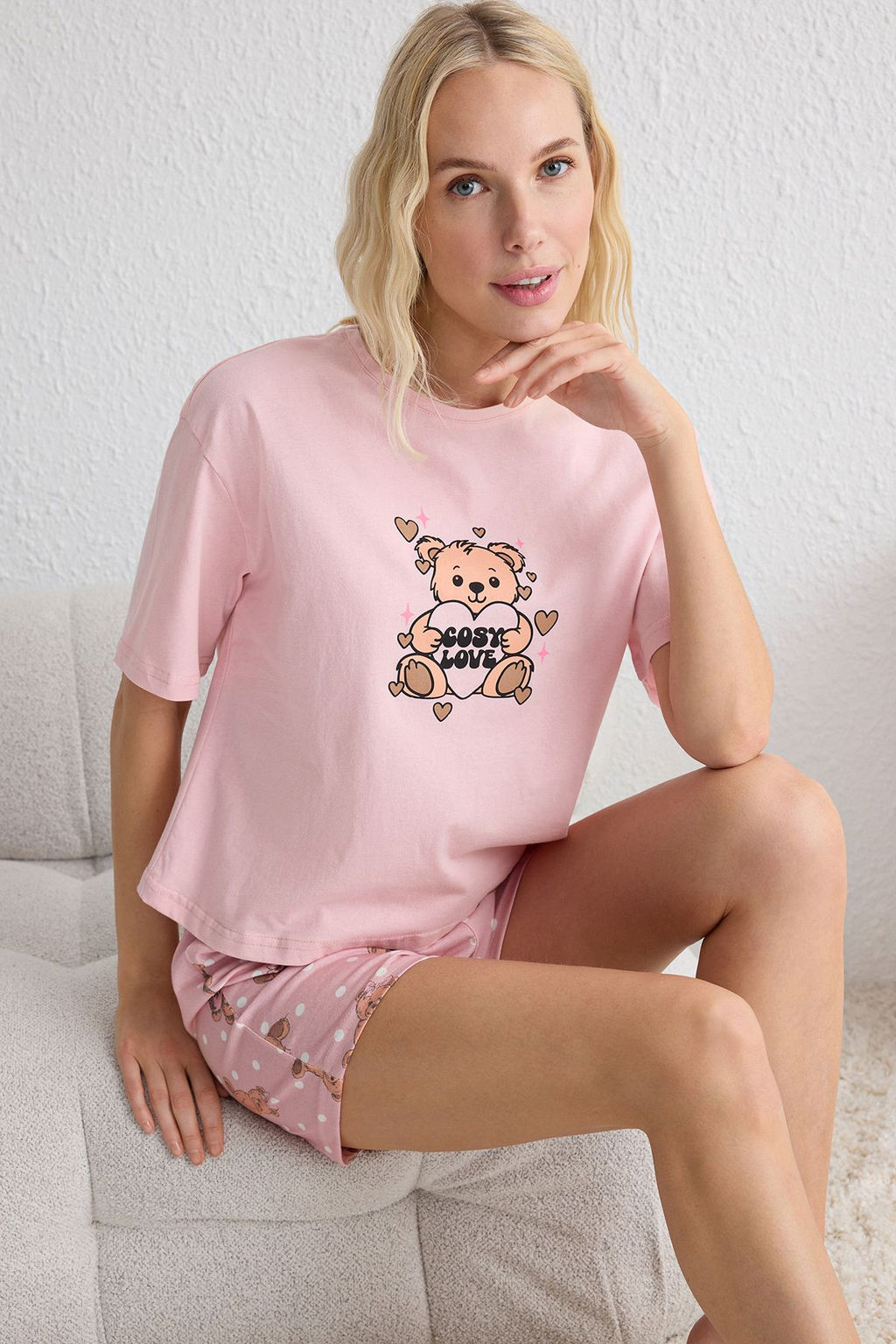 Trendyolmilla Pembe %100 Pamuklu Ay?c?kl? ve Puantiyeli Uyku Bantl? Sortlu Orme Pijama Tak?m? THMSS25PT00096  фото 2