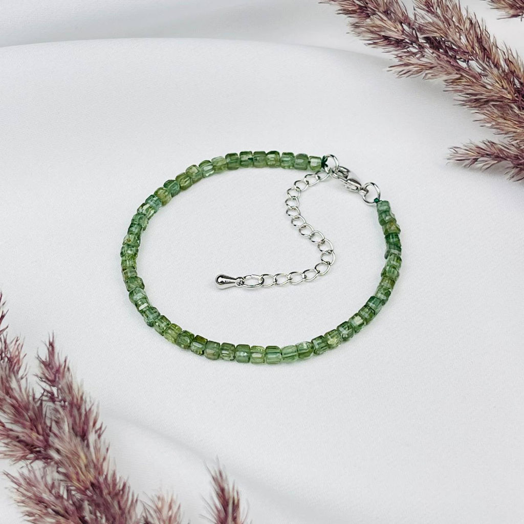 Браслет из Апатита