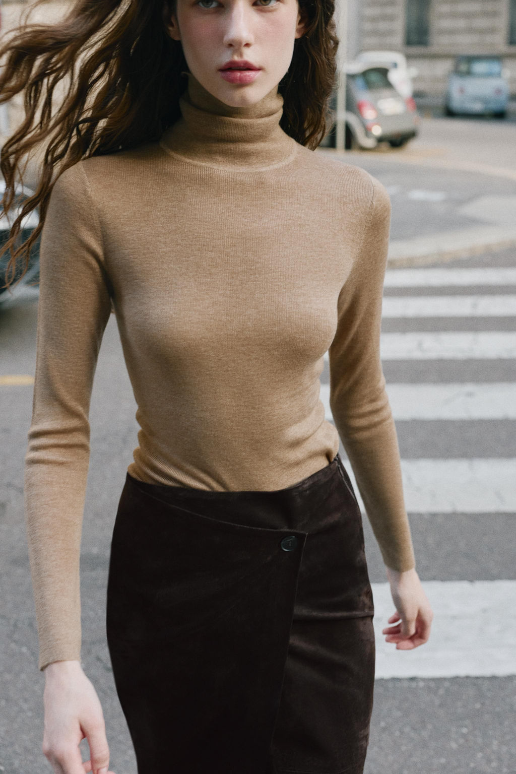 WOOL HIGH NECK SWEATER