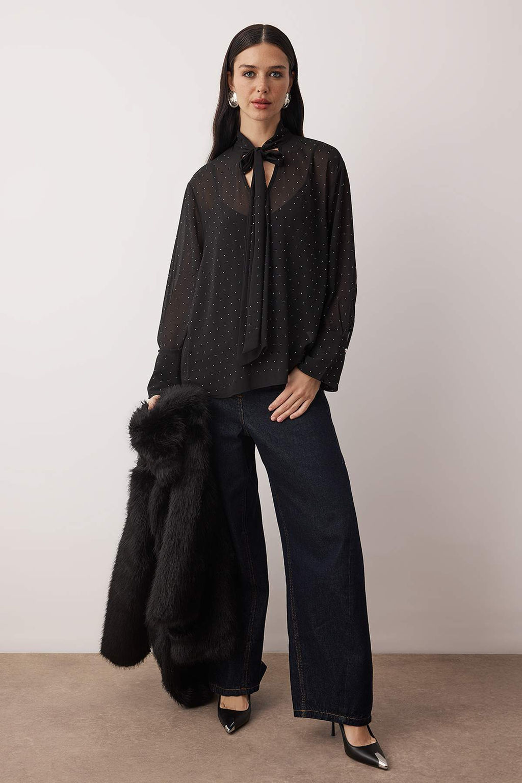 Siyah Tas Bask?l? Baglamal? Astars?z S?k Party Y?lbas? Bluz TPRAW26BZ00053 - Trendyolmilla фото 2