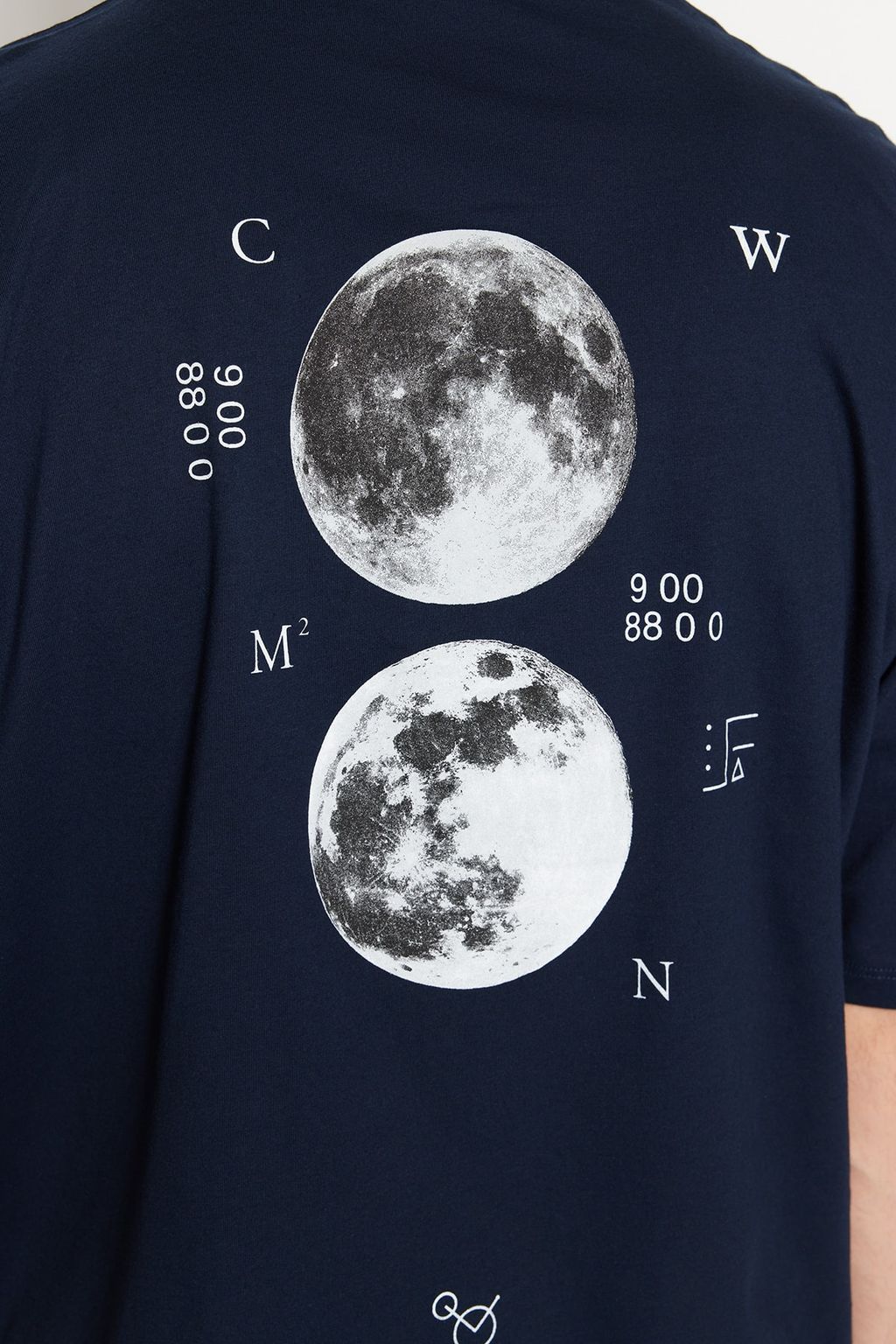 TRENDYOL MAN Lacivert Oversize/Genis Kesim Uzay Bask?l? Etiket Detayl? %100 Pamuklu T-Shirt TMNSS23TS00125 - Trendyolmilla фото 14