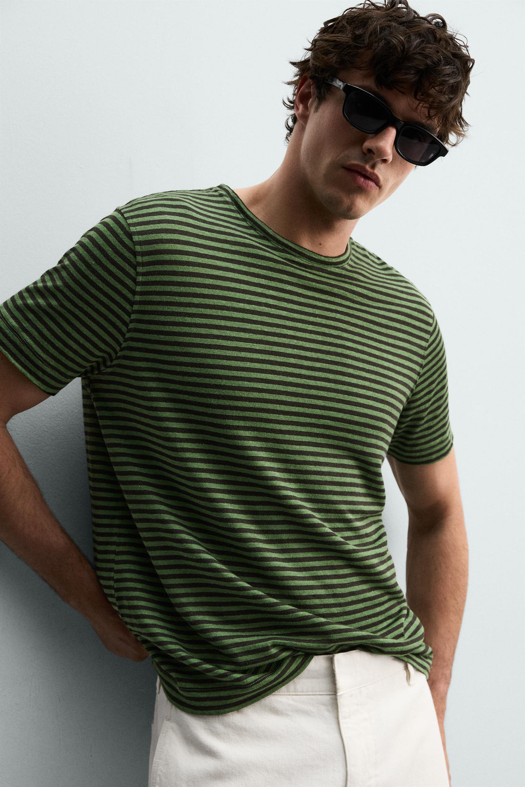 CAMISETA REGULAR FIT RAYAS MEZCLA LINO / Marr?n / Verde
