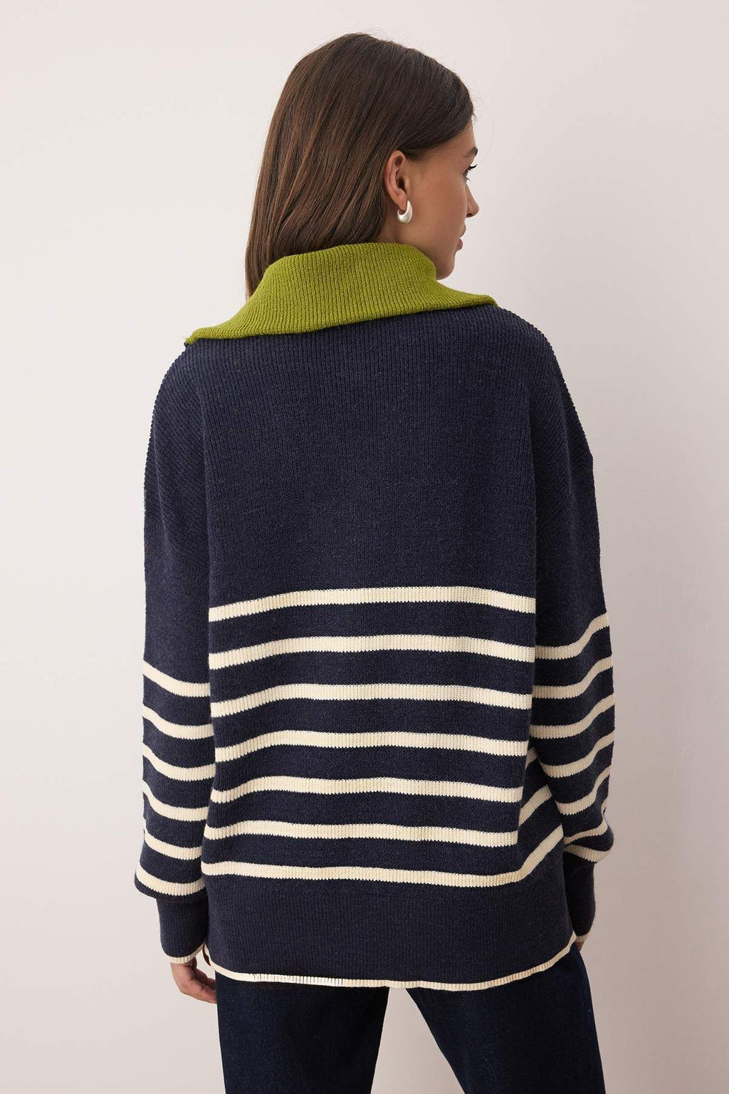 Lacivert Yumusak Dokulu Genis Kal?p Devrik Yaka Triko Kazak TWOAW26KZ00156 - Trendyolmilla фото 4