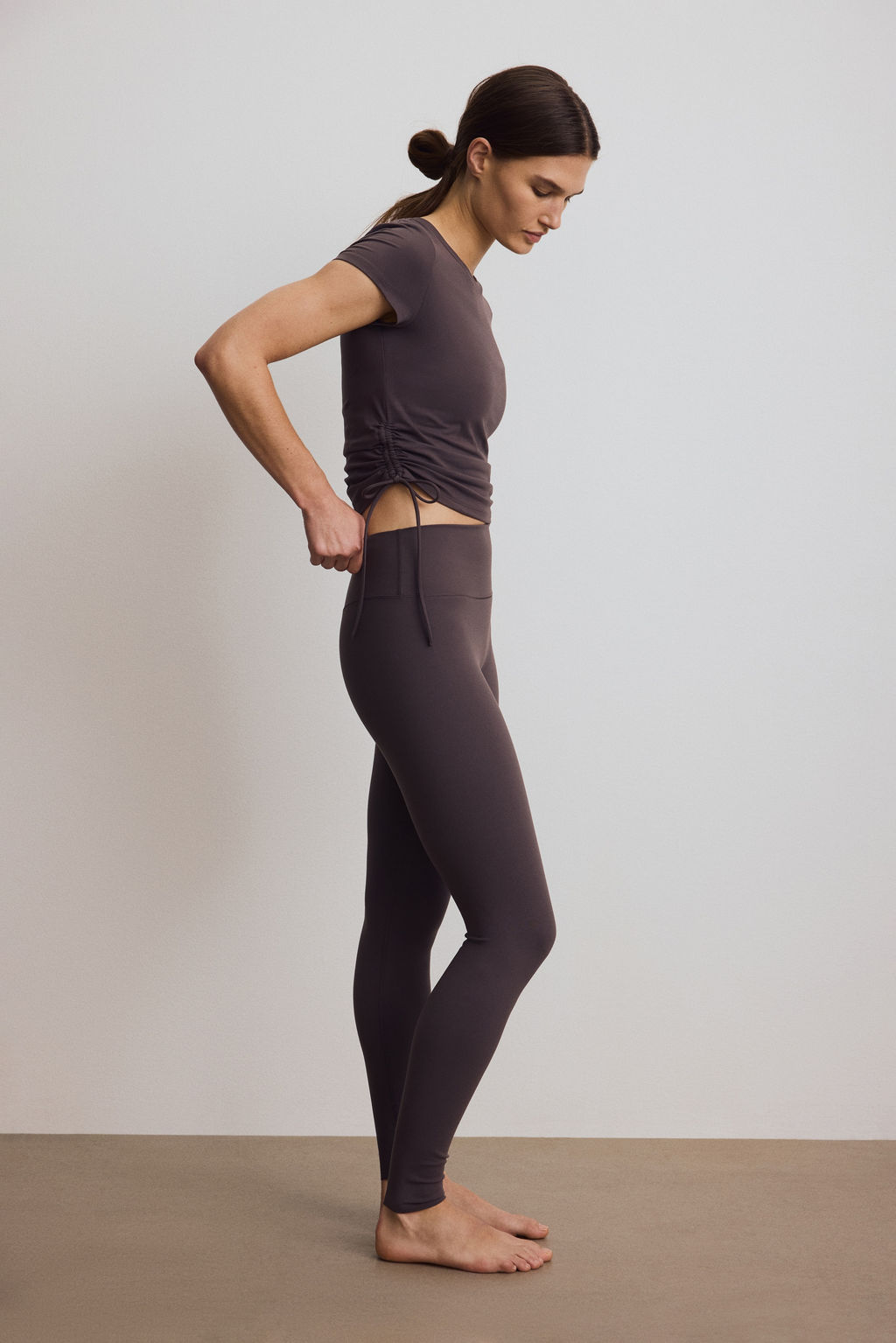 Leggings de deporte con detalle fruncido - H&m фото 3