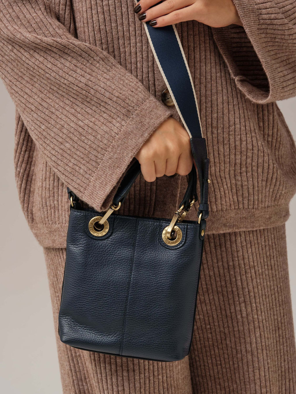 Сумка кросс-боди Deboro 30347 насыщенно-синий/суприм