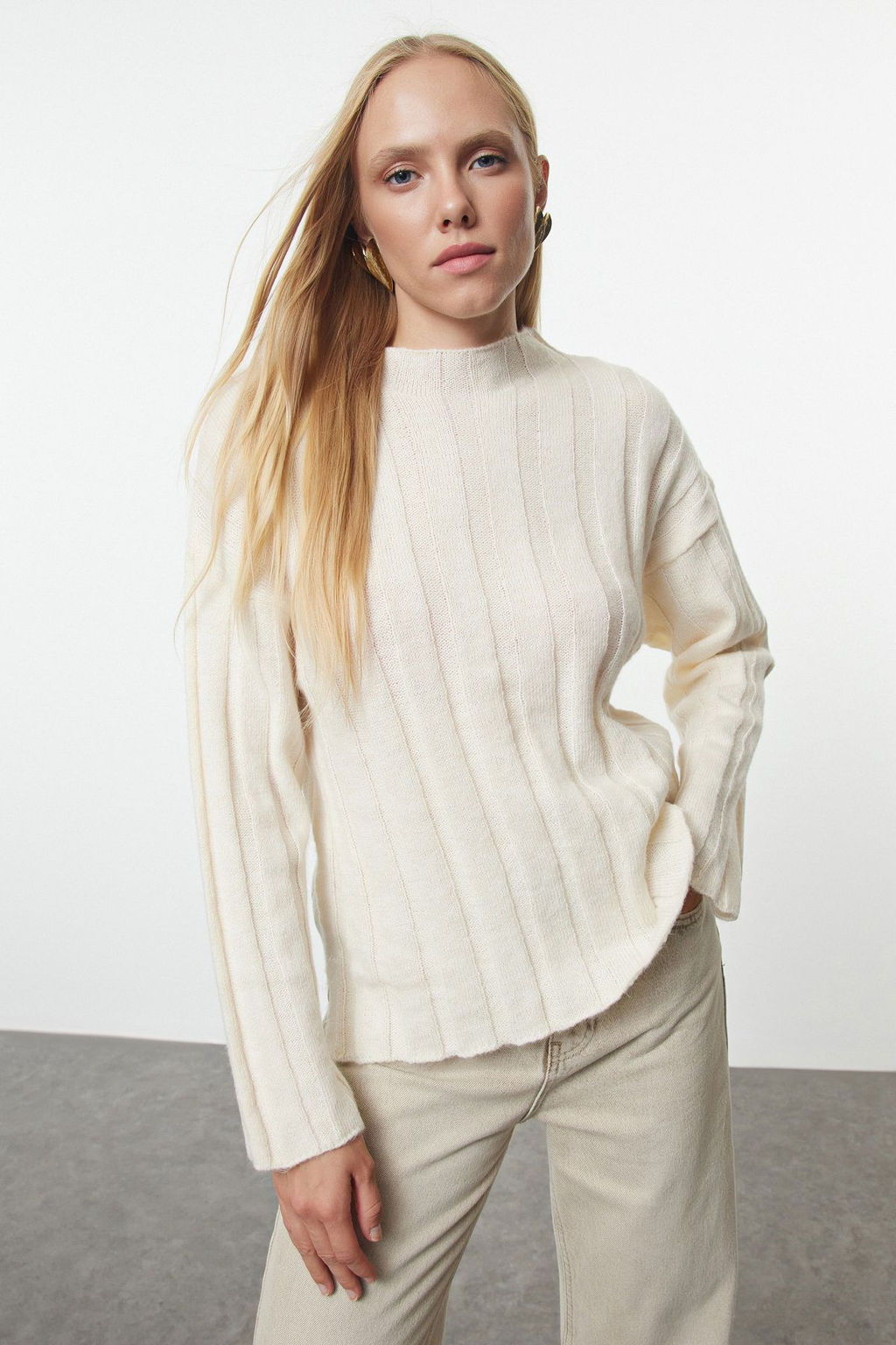 Kemik More Sustainable Yumusak Dokulu Basic Triko Kazak TWOAW25KZ00335