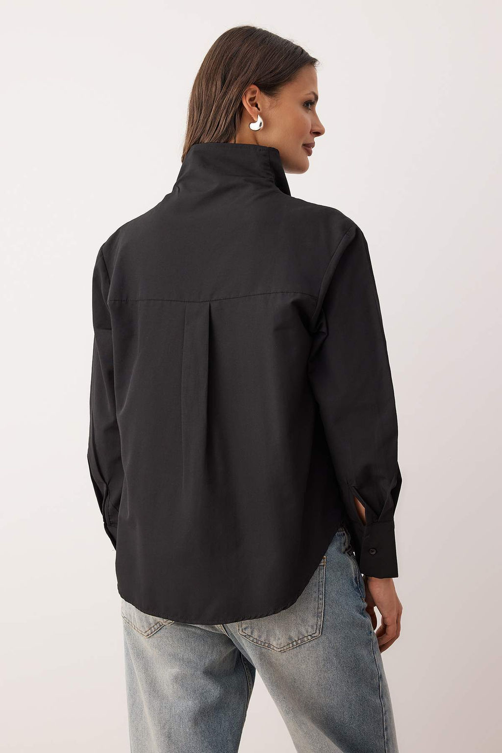 Ozel Koleksiyon Tas Yaka Detayl? Dusuk Omuz Gomlek TWOAW26GO00035 - Trendyolmilla фото 10