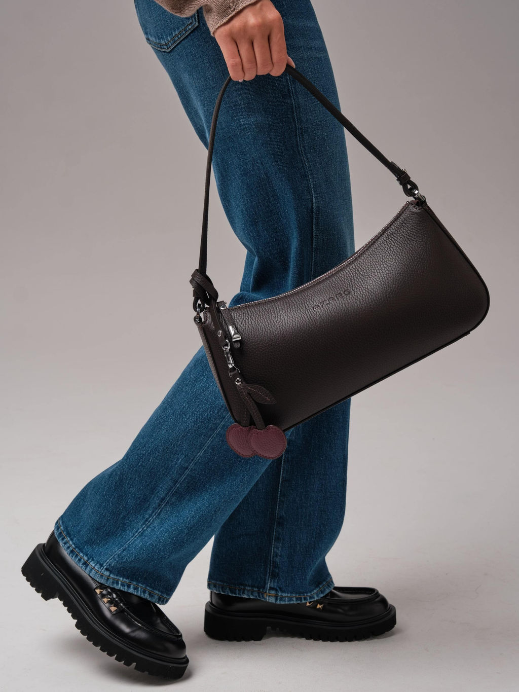 Сумка багет Azaro 31200 коричневый шоколад