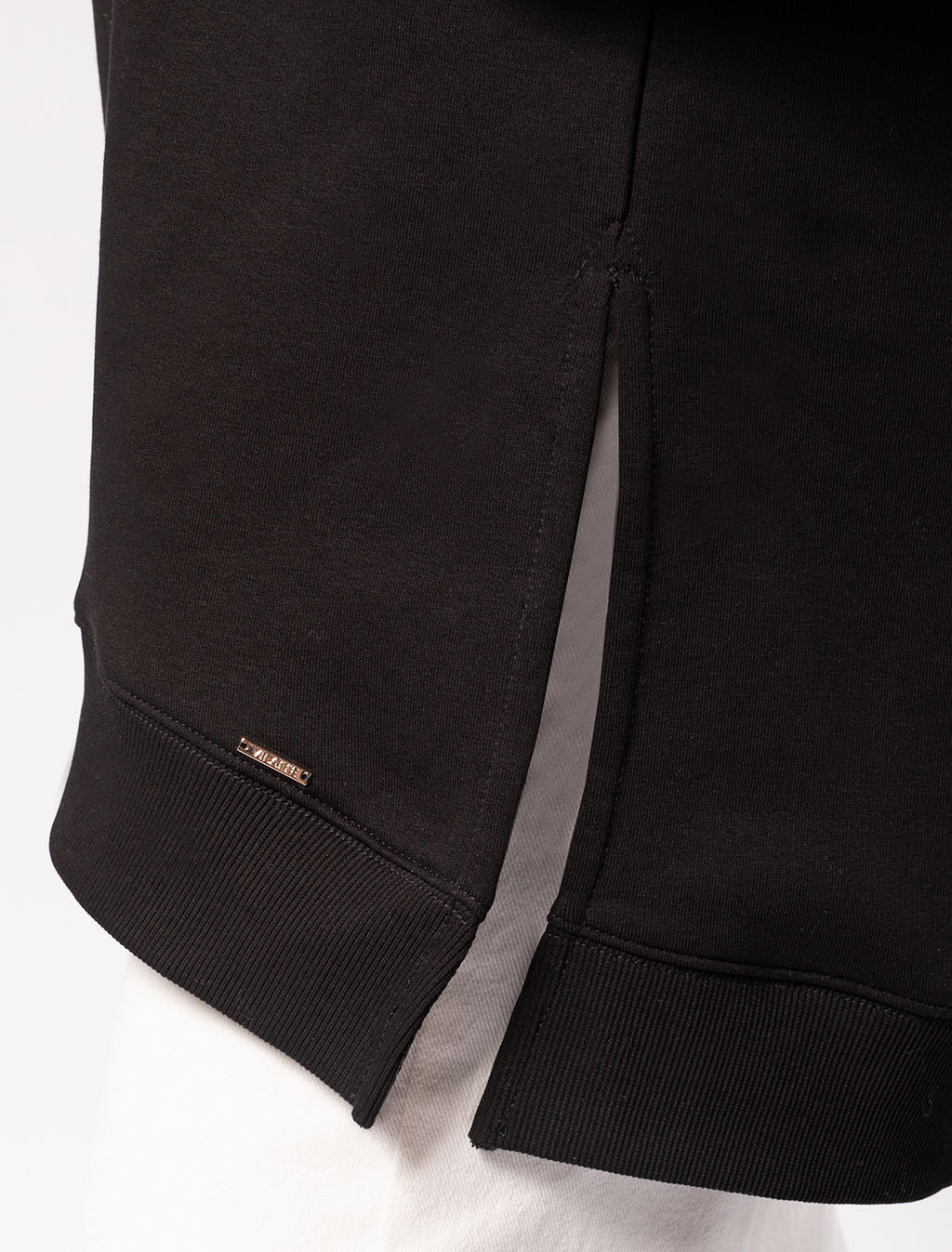 ЛИКВИДАЦИЯ / Джемпер с воротником стойкой на молнии из футера-трехнитки - Vilatte фото 3